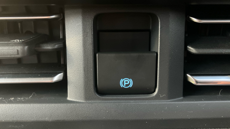 Ford Tourneo Custom 320 L1 Diesel Fwd 2.0 EcoBlue 136ps H1 Titanium 8 seater